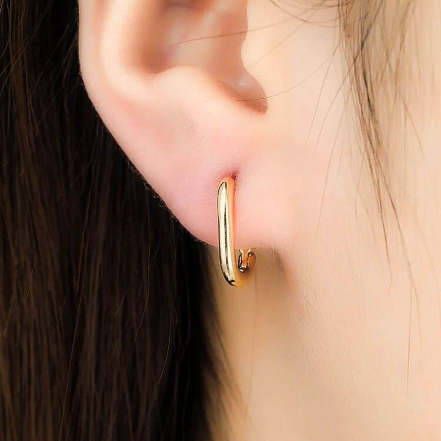 14K Gold Minimalist Hoop Earrings