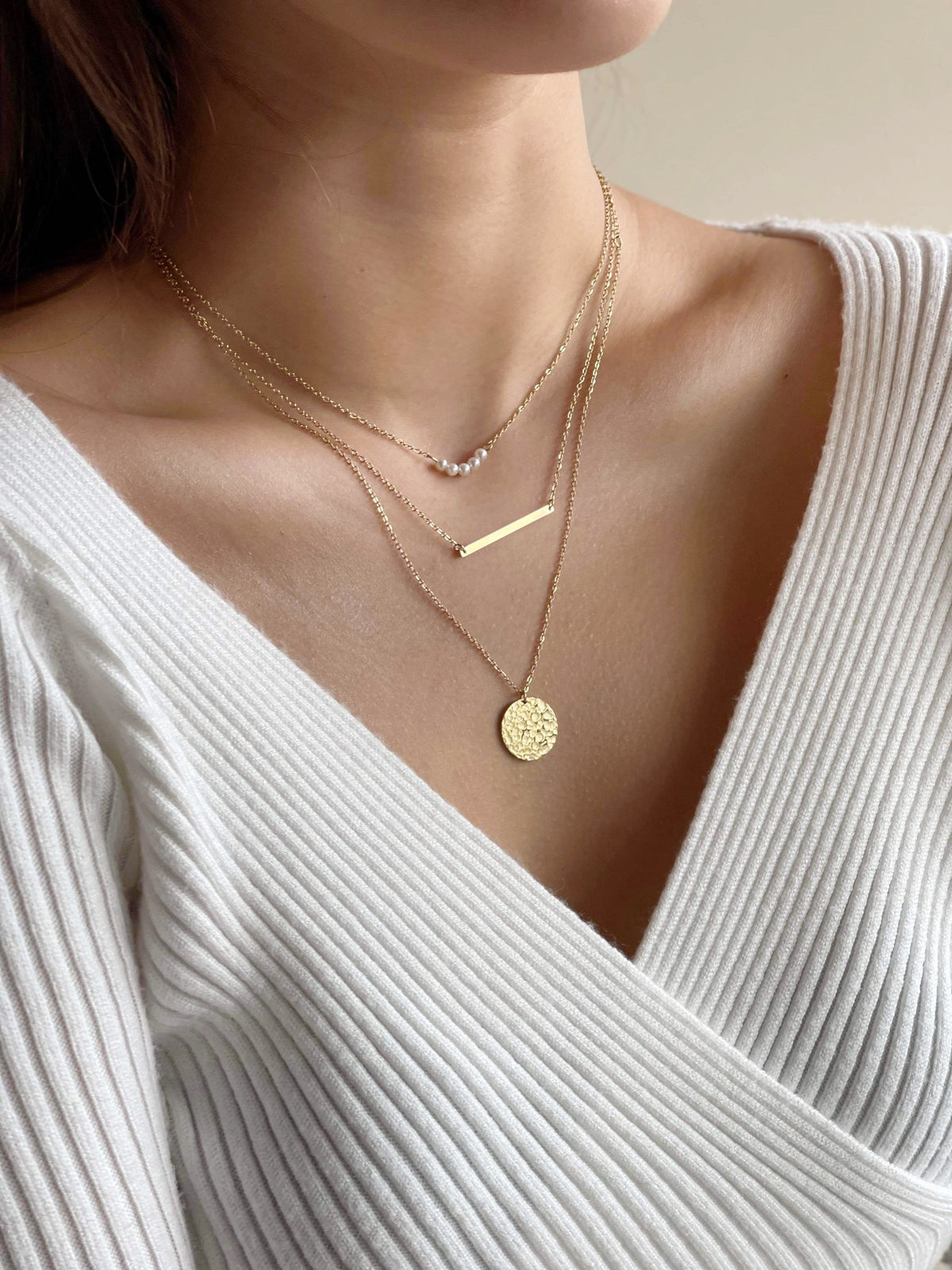 Gold Disc Bar Pendant Pearl Triple Layered Necklace Set