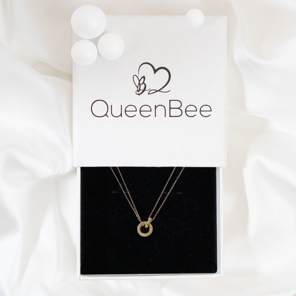 interlocking plain rings necklace