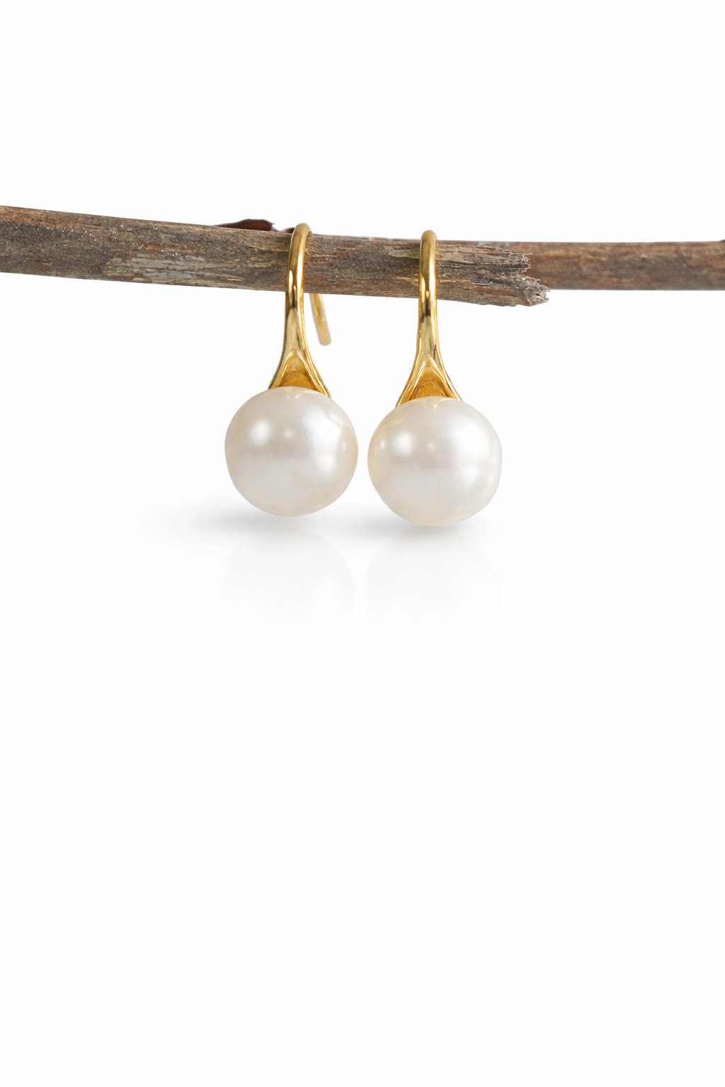 pearl dangle earring