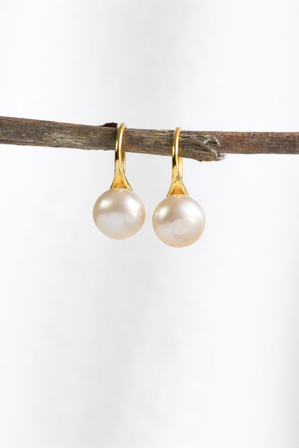 pearl dangle earrings