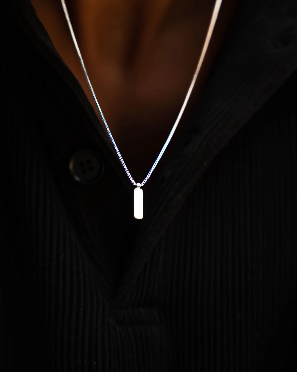 pendant necklace