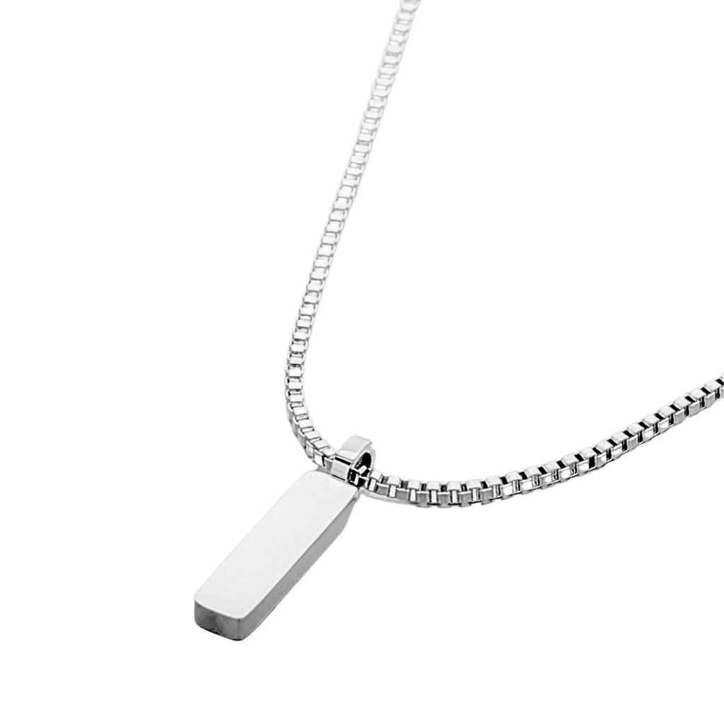 pendant necklace