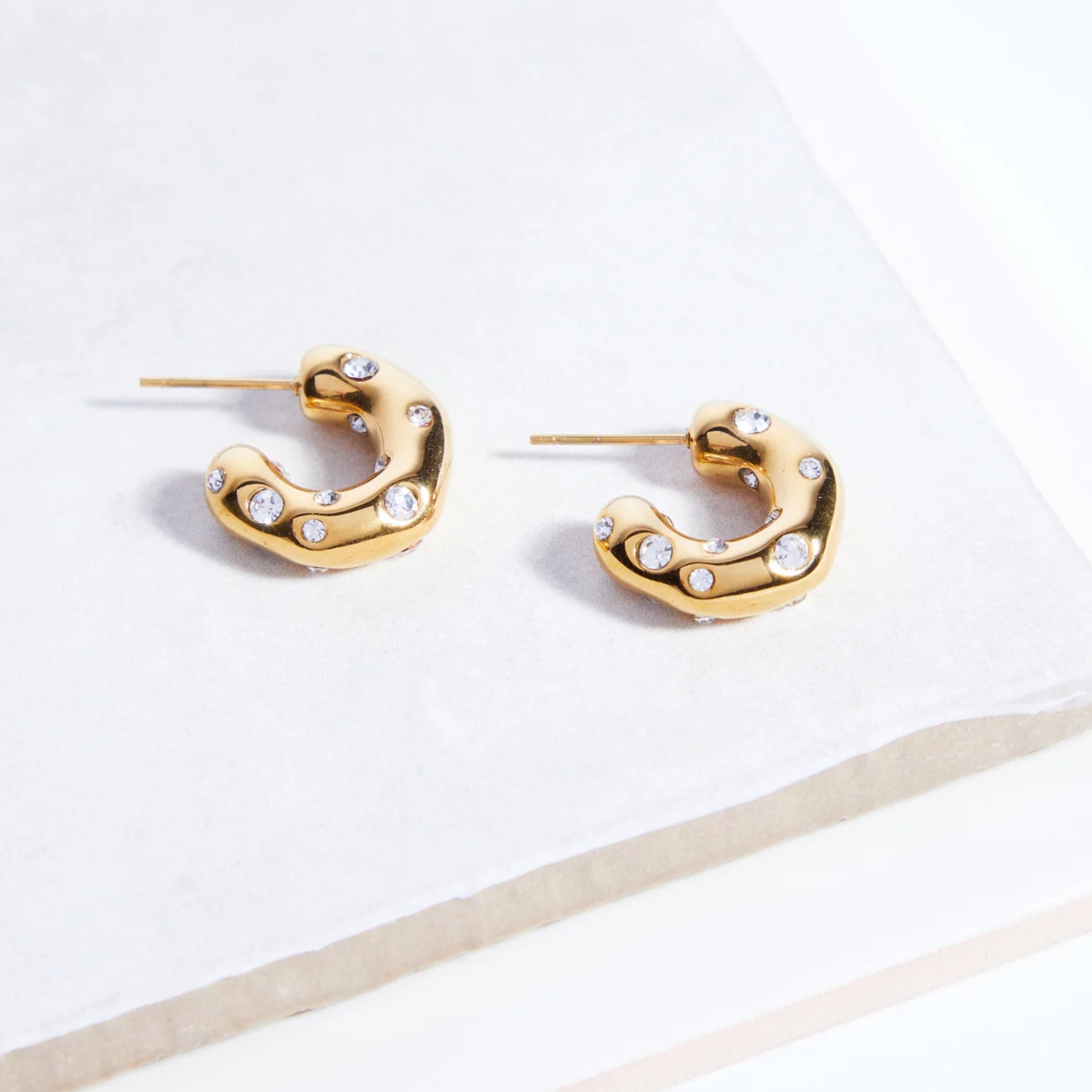 18K Gold C- Shape Bubble Earrings